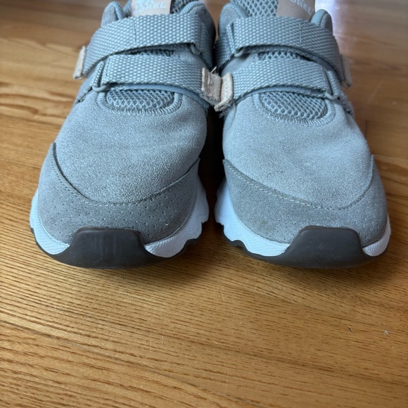 Sorel Kinetic Lite Strap Up Sneakers Shoes Dove Gray Tan Khaki Women's Size 8.5 - Picture 6 of 13